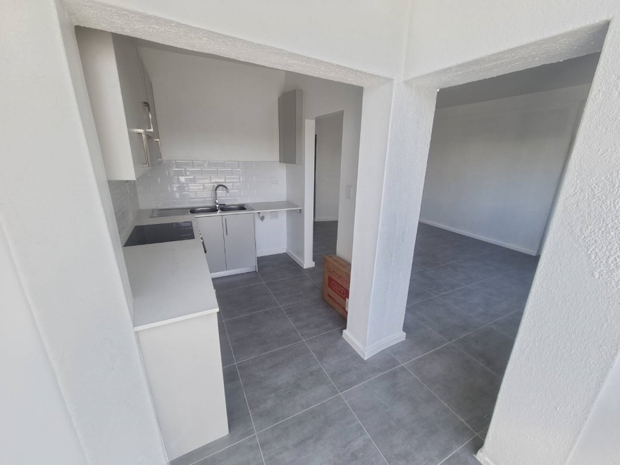 To Let 1 Bedroom Property for Rent in Tamboerskloof Western Cape